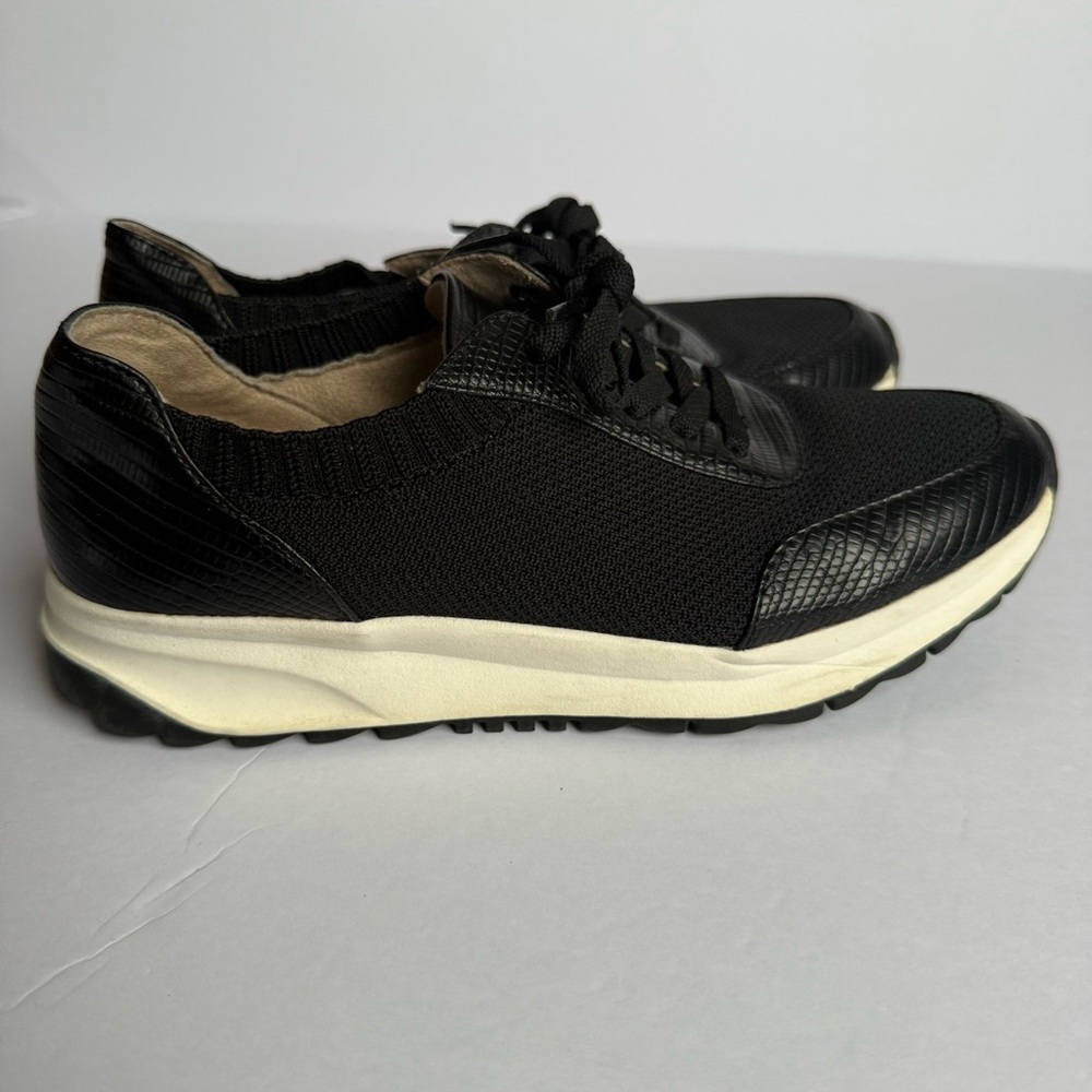 Naturalizer Nash Lace-Up Sneakers‎